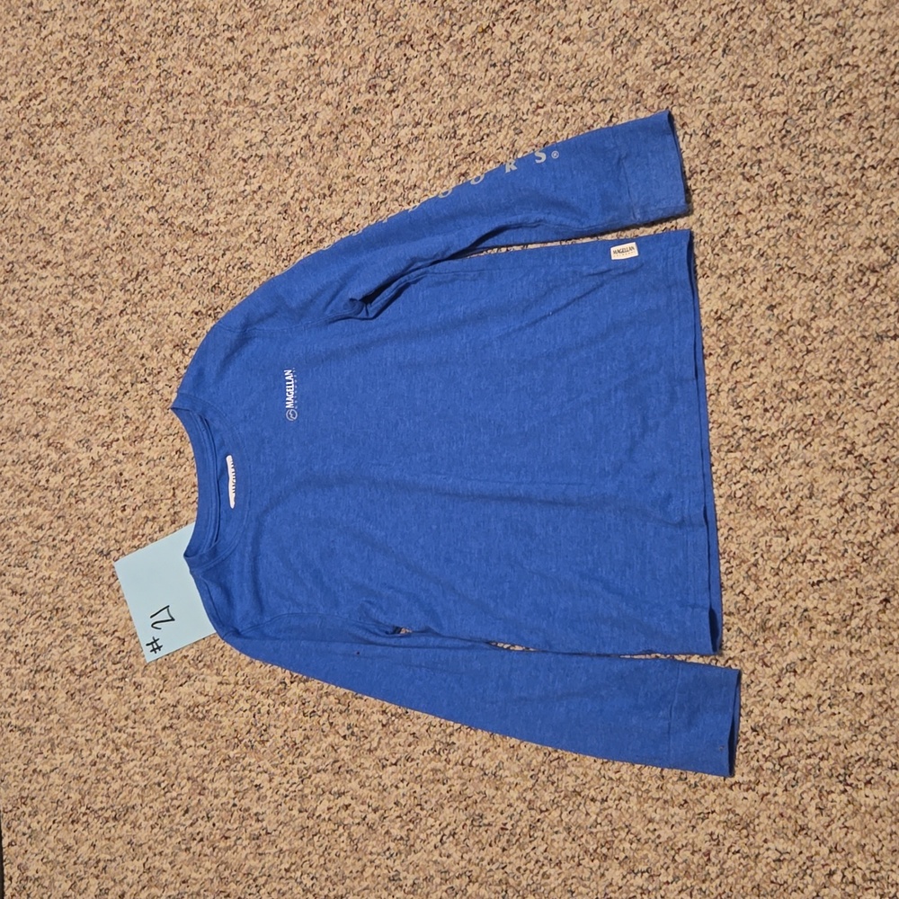 Magellan long sleeve size small